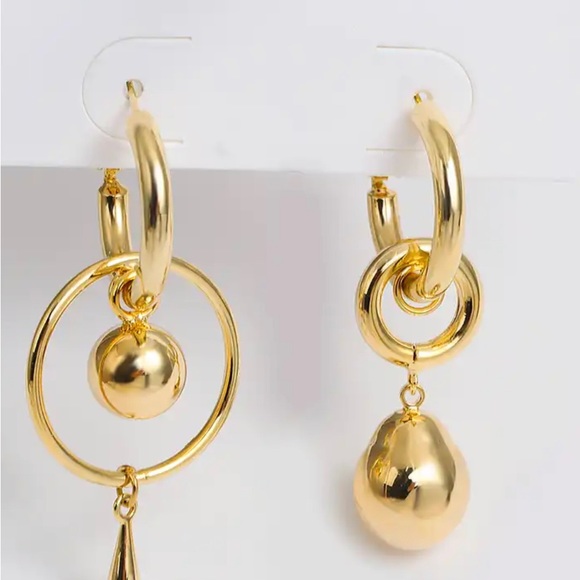 Gold Plated Mismatched Metal Ball Dangle Drop Earrings - Picture 4 of 10